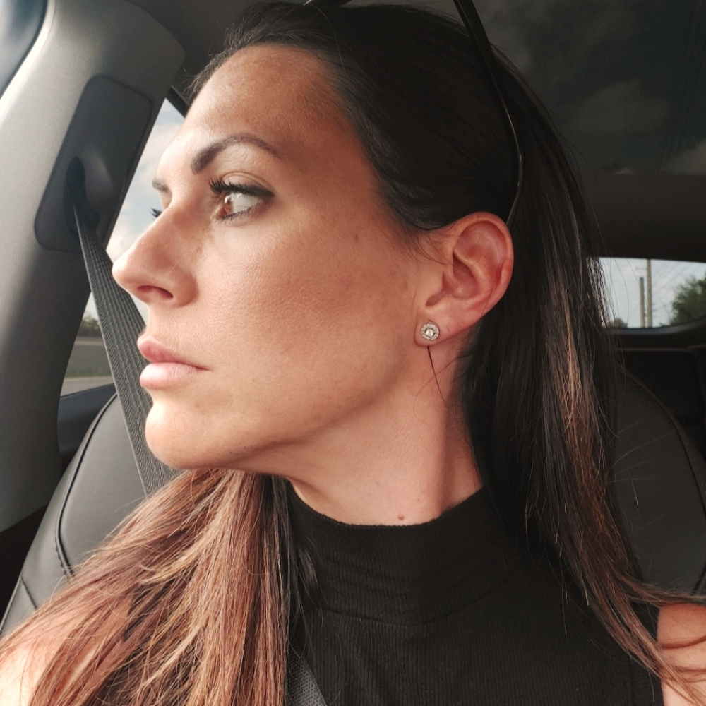 Meet your Posher, Jennifer